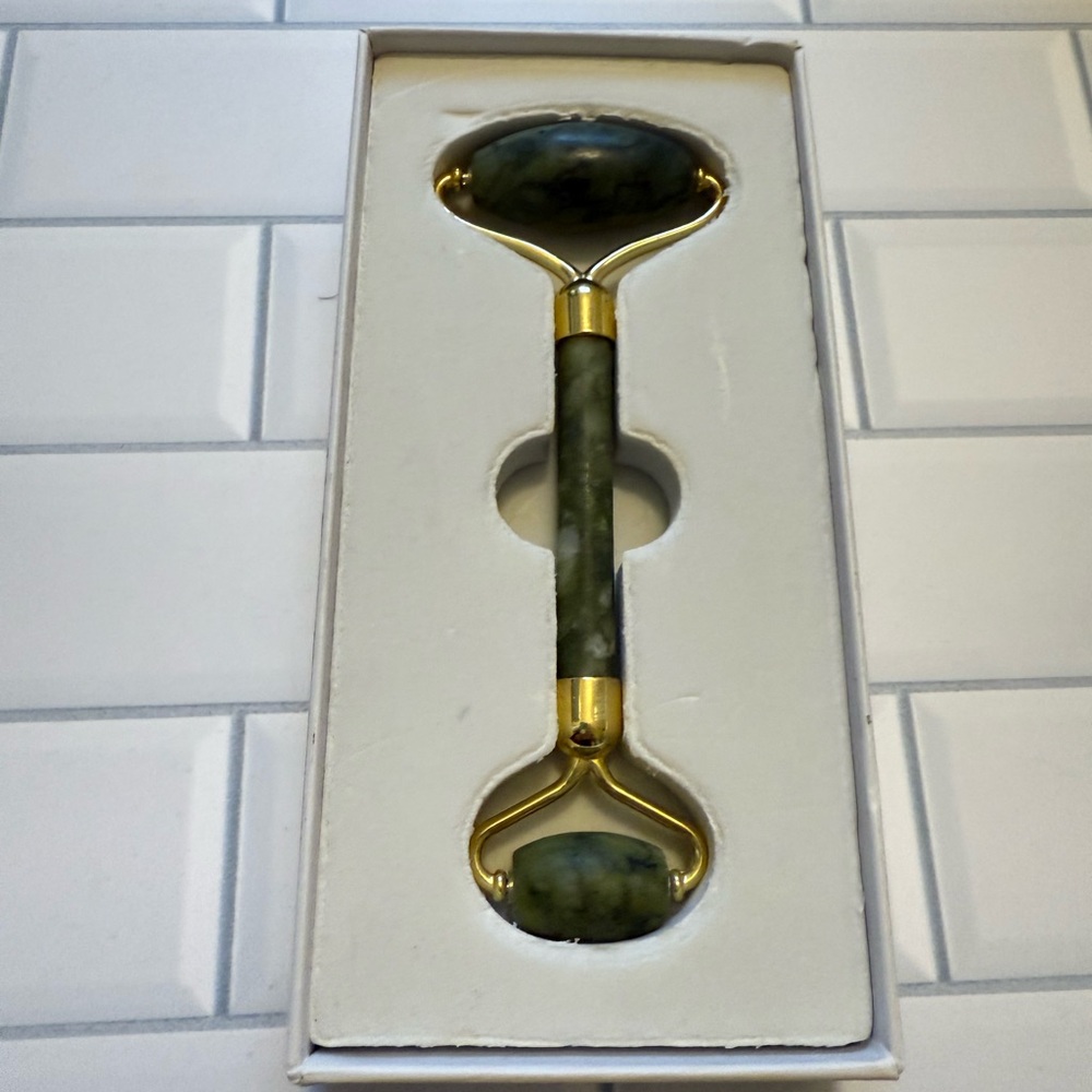 Jade Facial Roller with Gold Accents